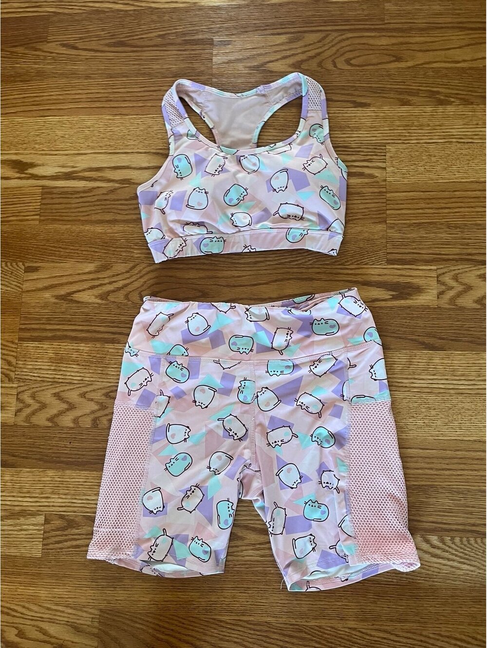 Pusheen matching set sports bra and biker shorts Size Medium